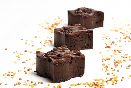 [SL-VEG-BRWN] VEGAN BROWNIE CHOC & RED CURRANT, 47x47 WAVE, Box 48/1